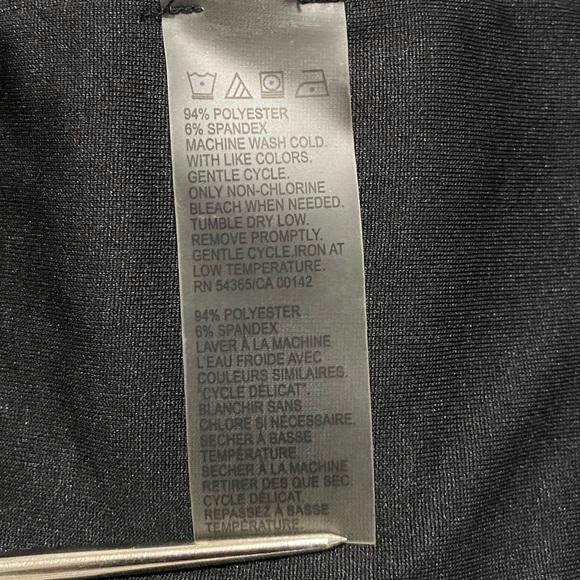 TANJAY PETITE MEDIUM CHIC VNECK TOP WITH GOLD SHOULDER GROMMETS LOOP DESIGN - Picture 14 of 14